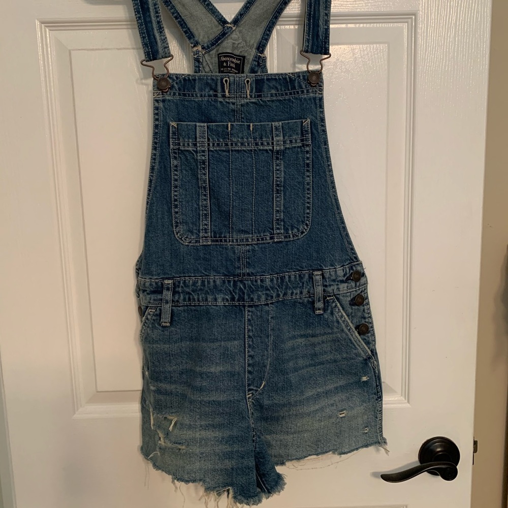 Abercrombie & Finch shortalls